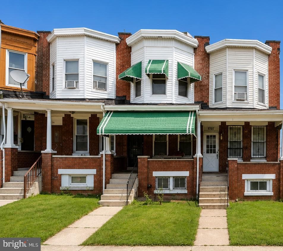 1707 N Pulaski Street photo 1