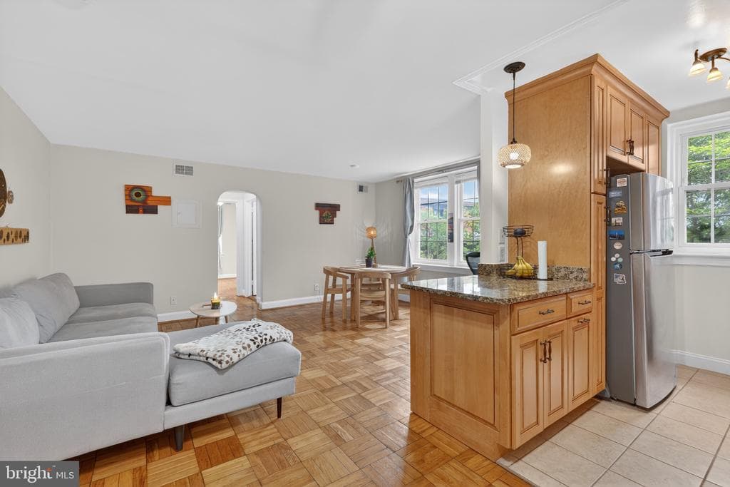 30 S Old Glebe Road #202-E photo 1