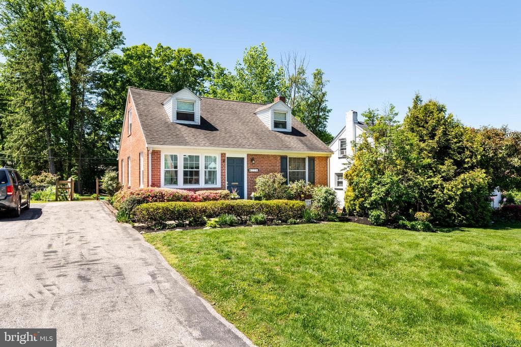 224 Wayne Avenue photo 1