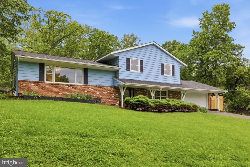 7338 Stuart Circle photo 1