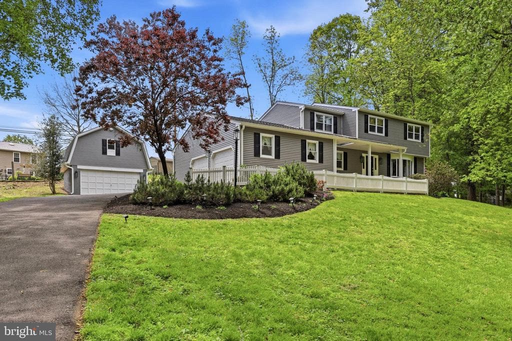 294 Green Valley Road photo 1