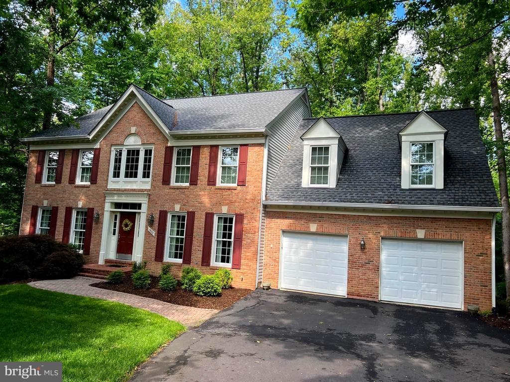 7522 Rambling Ridge Drive photo 1