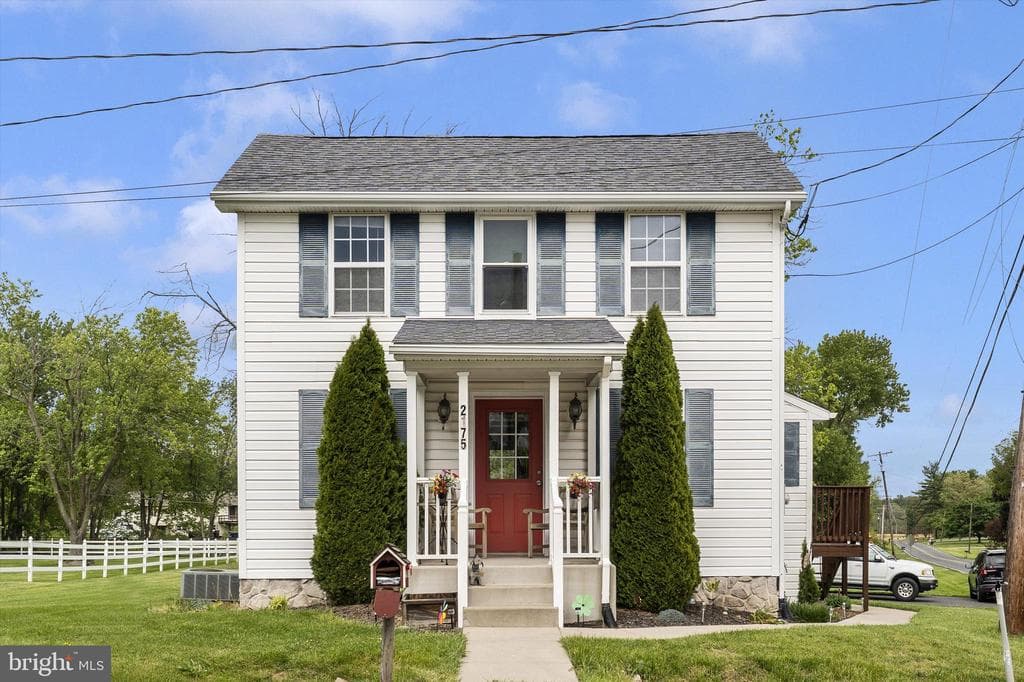 2175 Trevanion Road photo 1