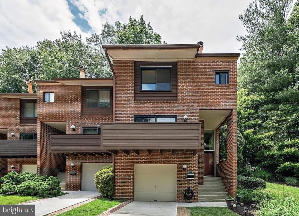 1650 Bachan Court photo 1