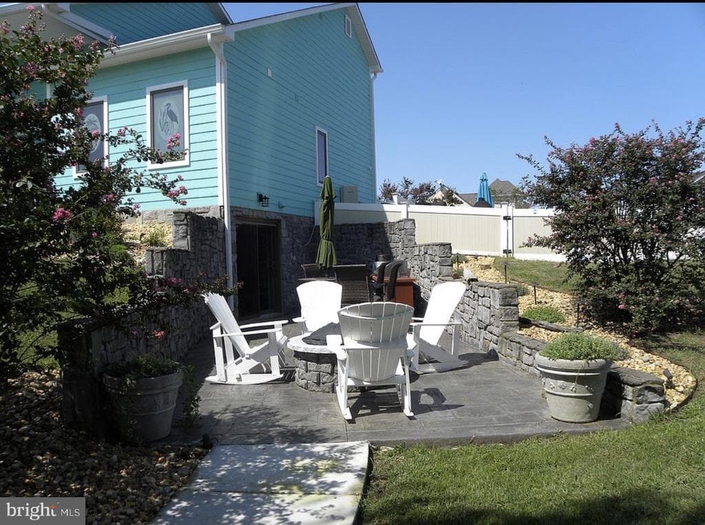 6479 Tides Road photo 1