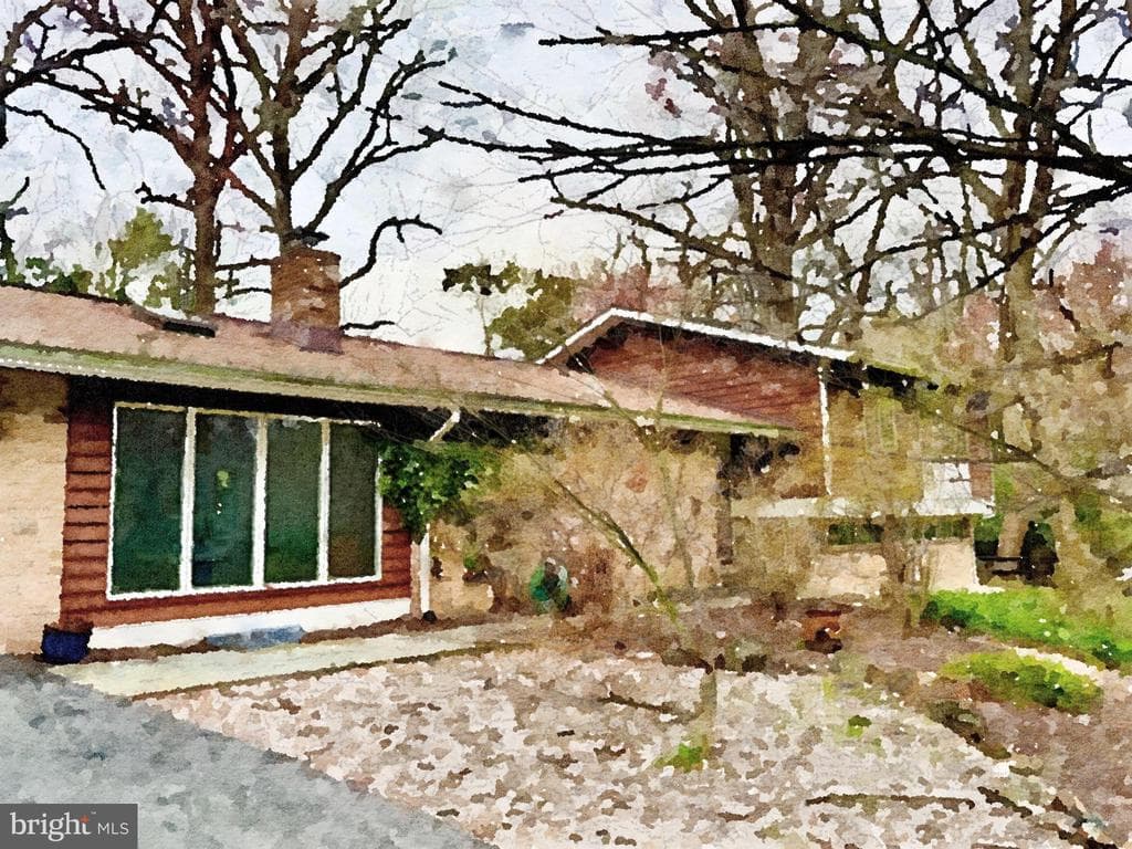 8108 Hamilton Spring Road photo 1