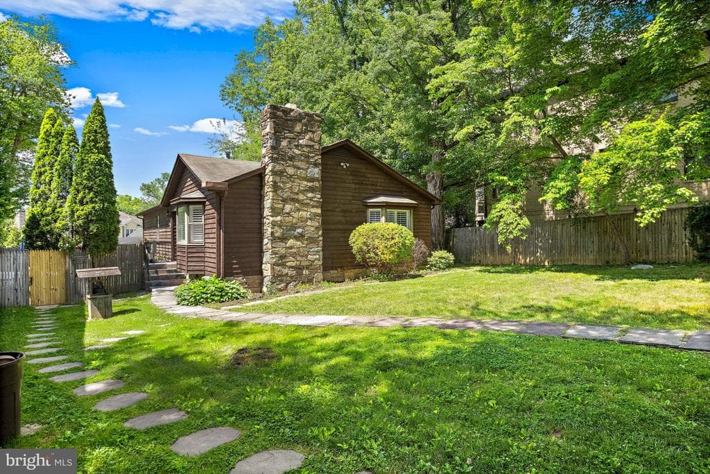 6914 Chelsea Road photo 1