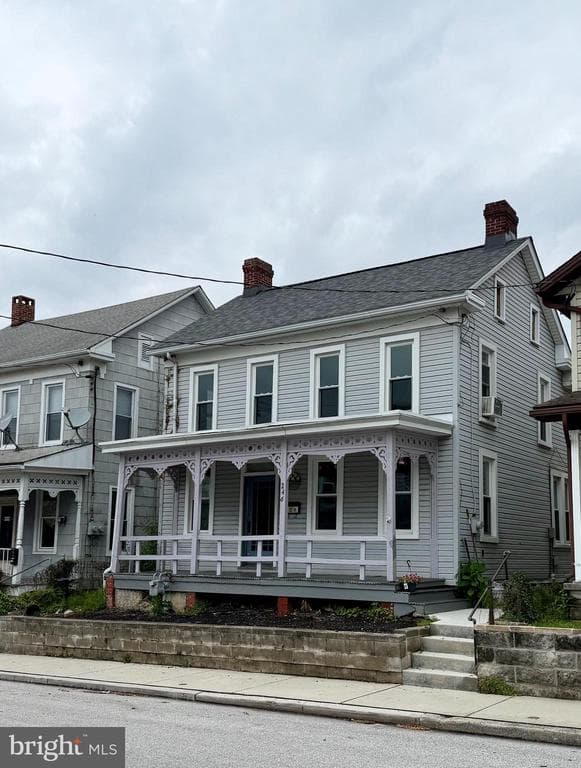 246 Locust Street photo 1
