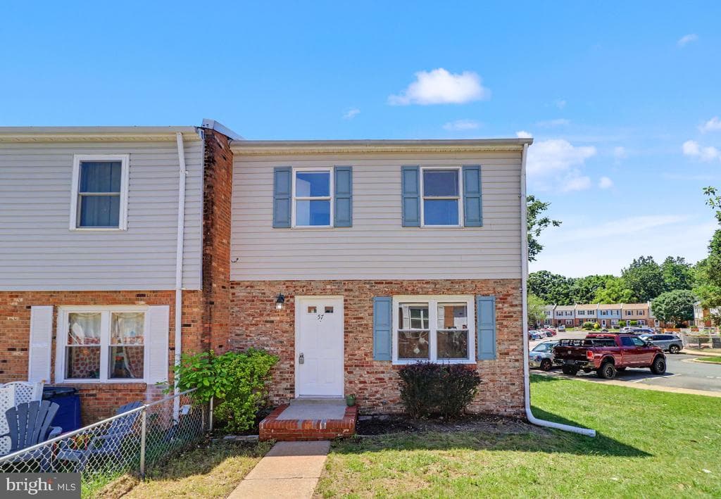 57 Bristol Court photo 1