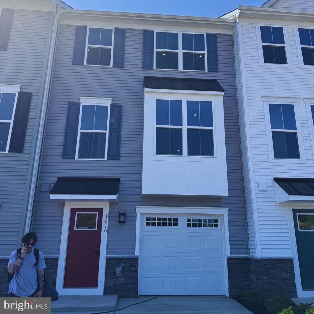 7216 Musca Shire Lane photo 1