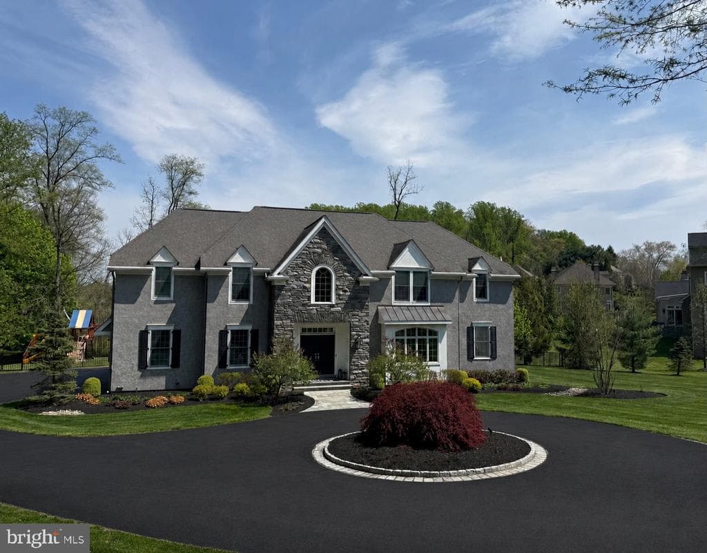 112 Masons Way photo 1