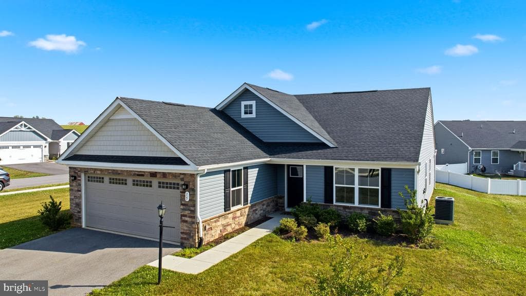 15 Opulent Court, Hedgesville