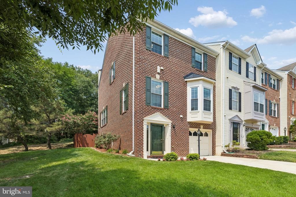 5556 Jowett Court, Alexandria