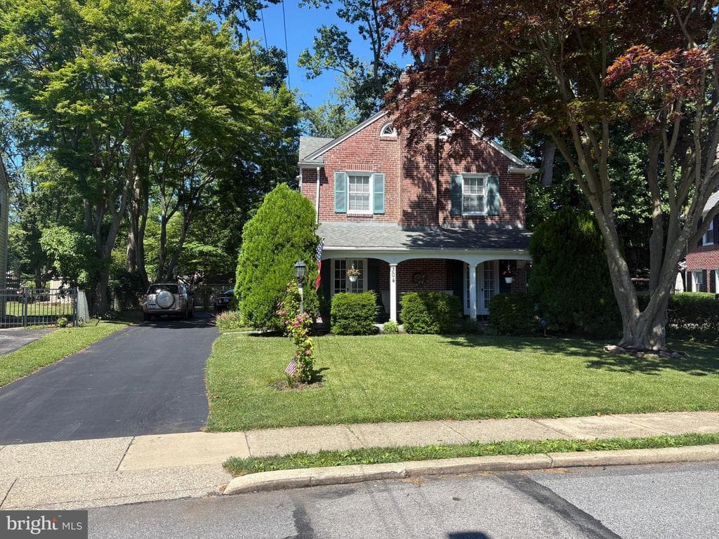 304 Shelbourne Road photo 1