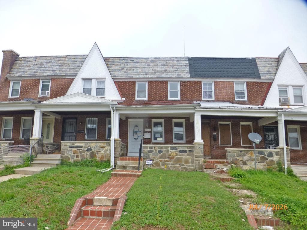 4022 Cranston Avenue photo 1