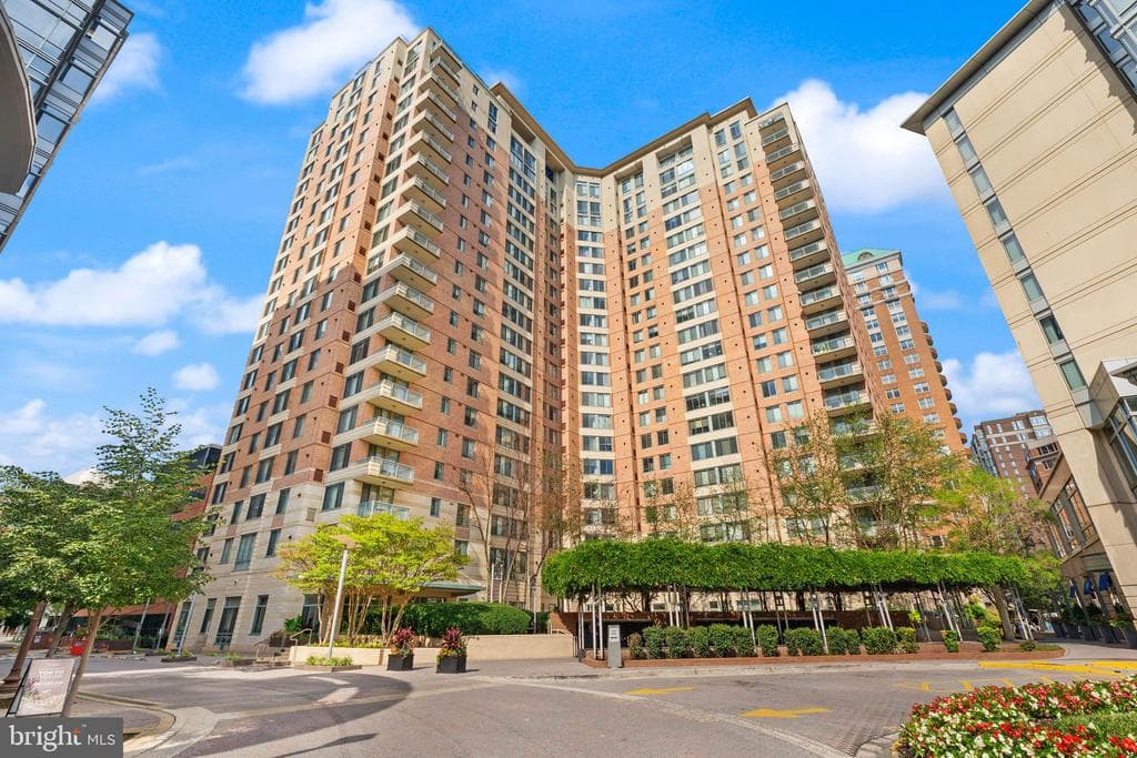 851 N Glebe Road #1309, Arlington