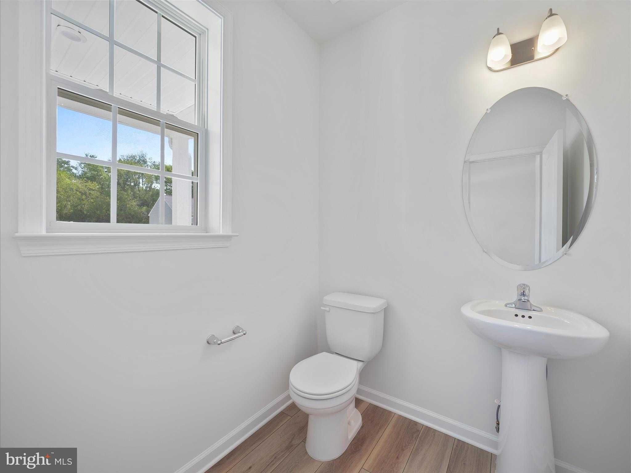 13810 Pulaski Dr photo 23