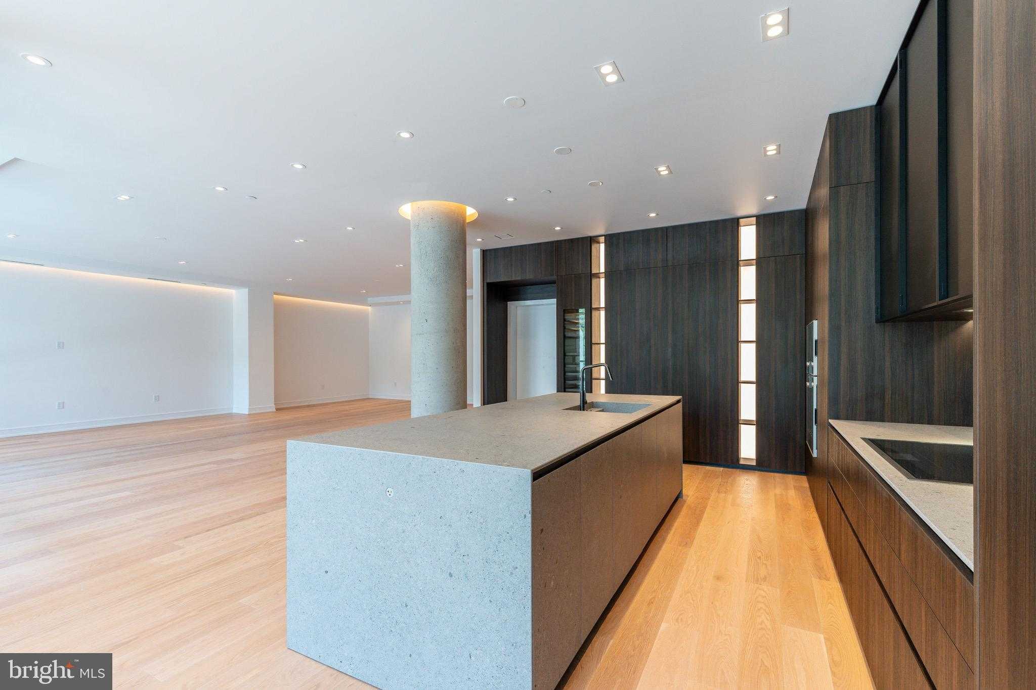 223 S 6th St photo 24