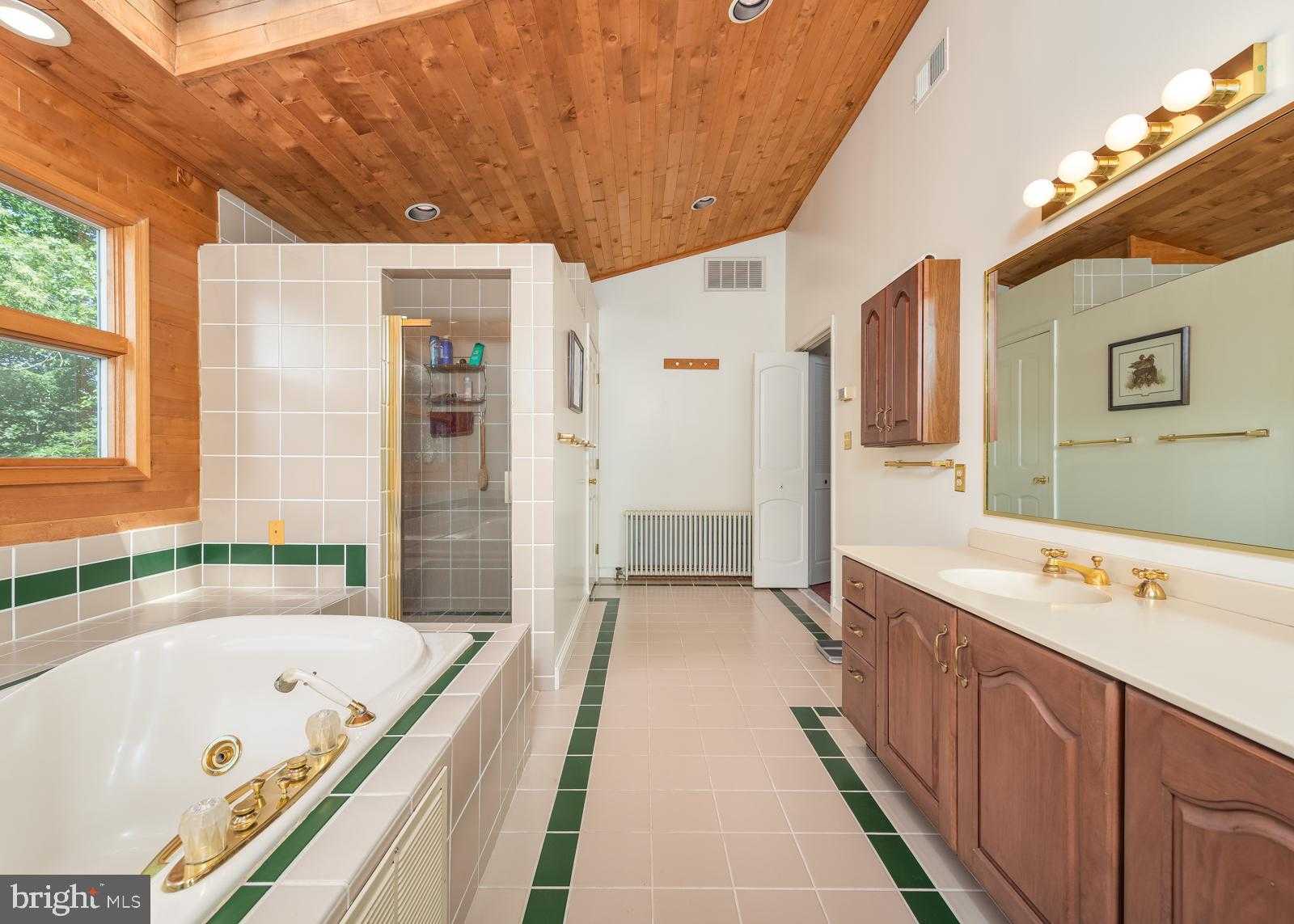 211 Patuxent Rd photo 36