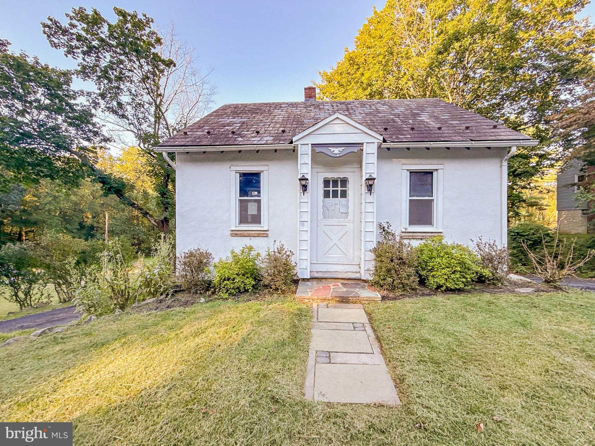 3112 Honeysuckle Rd, Bethlehem