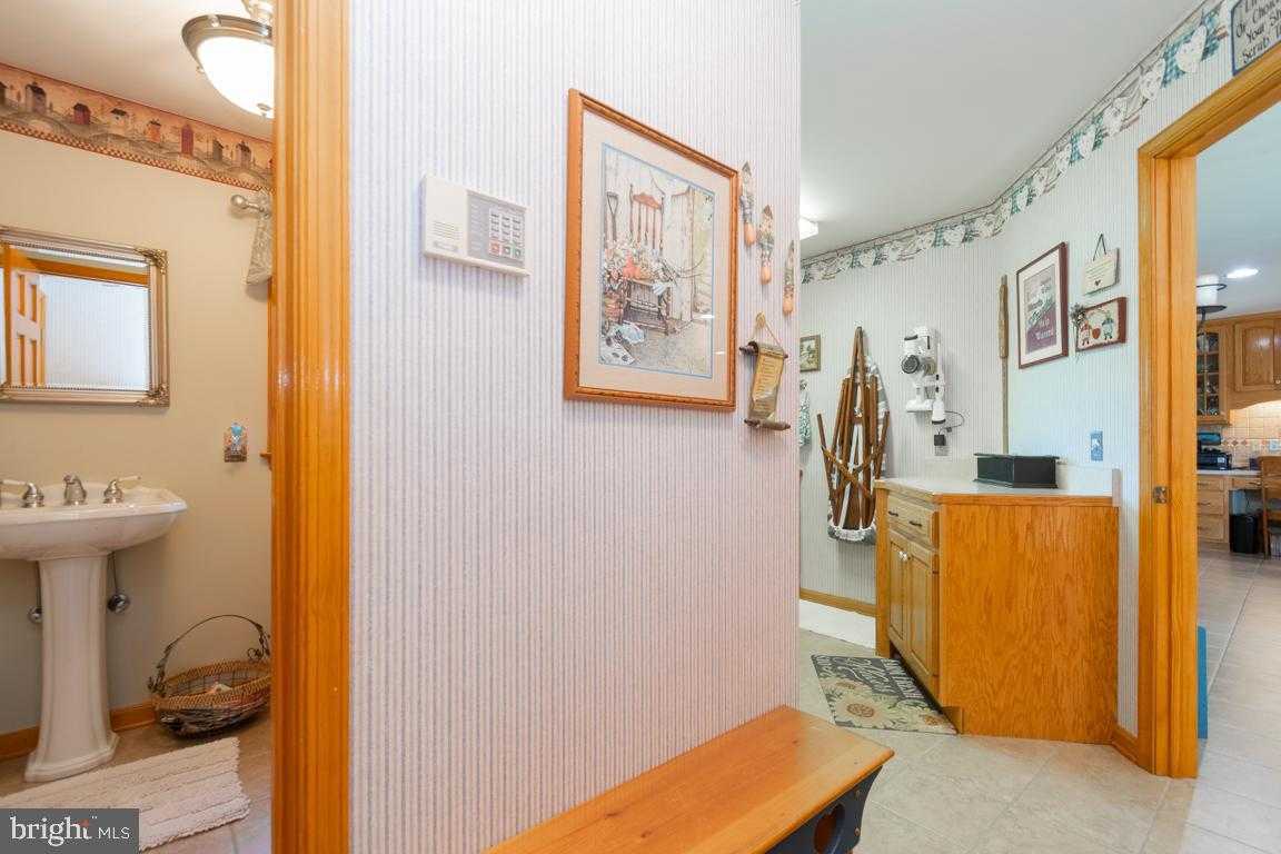 613 Hanover Pike photo 19