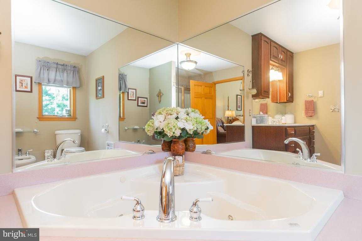 613 Hanover Pike photo 26
