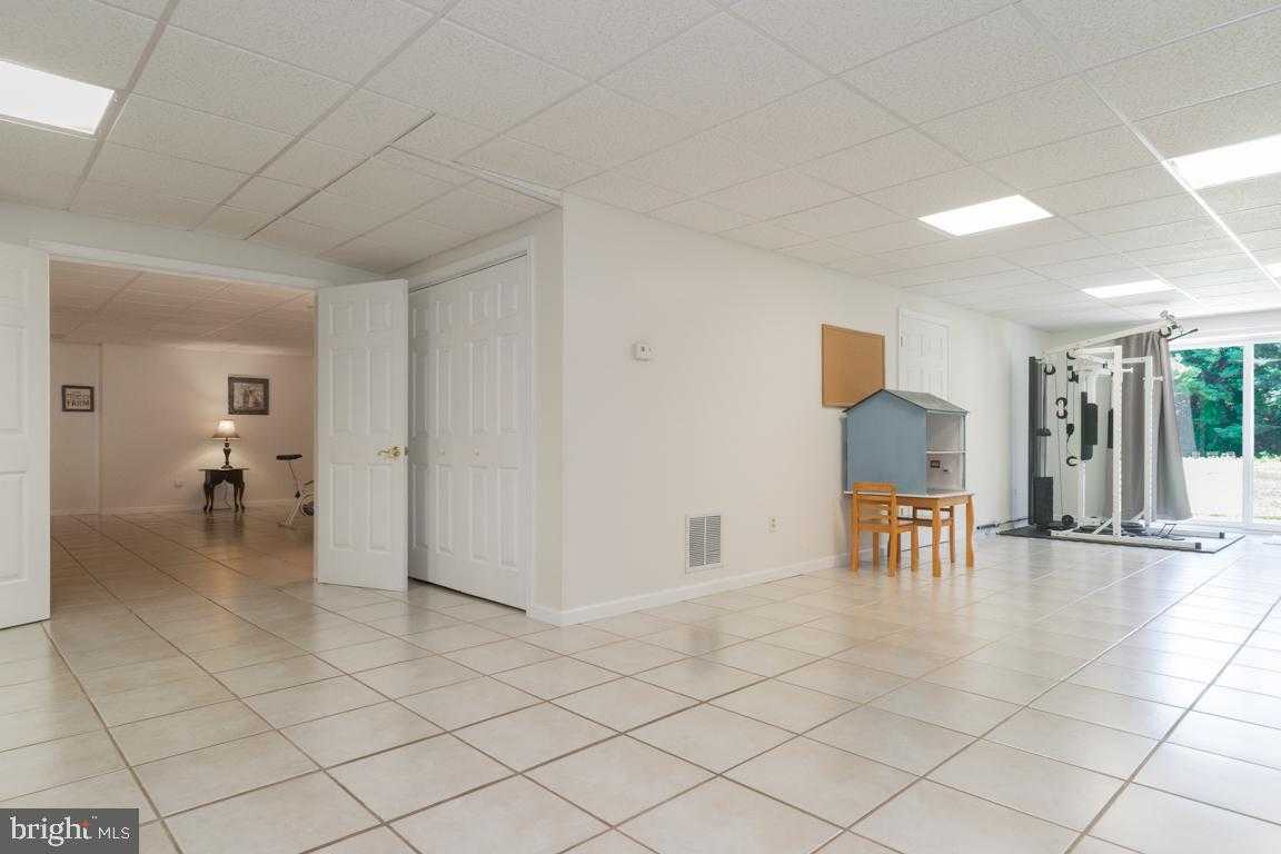 613 Hanover Pike photo 36