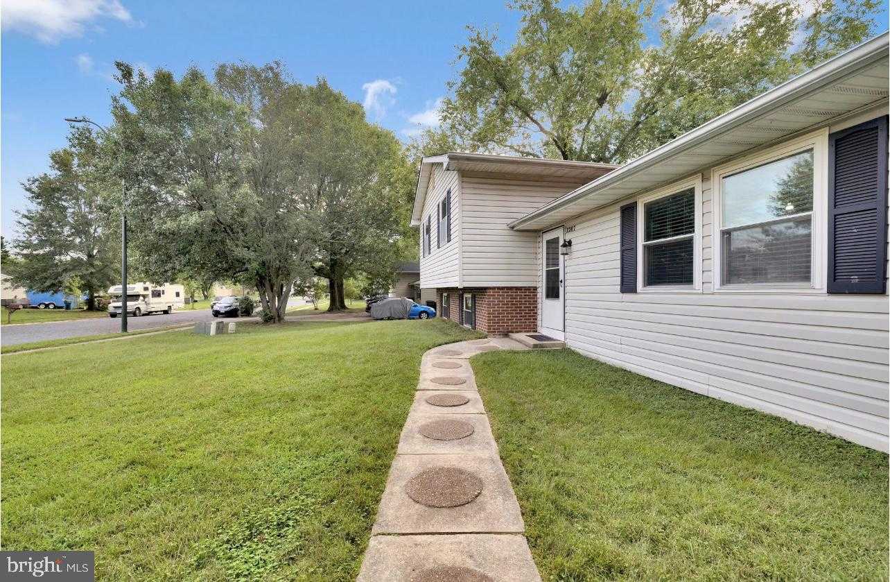 7287 Shirley Dr photo 4