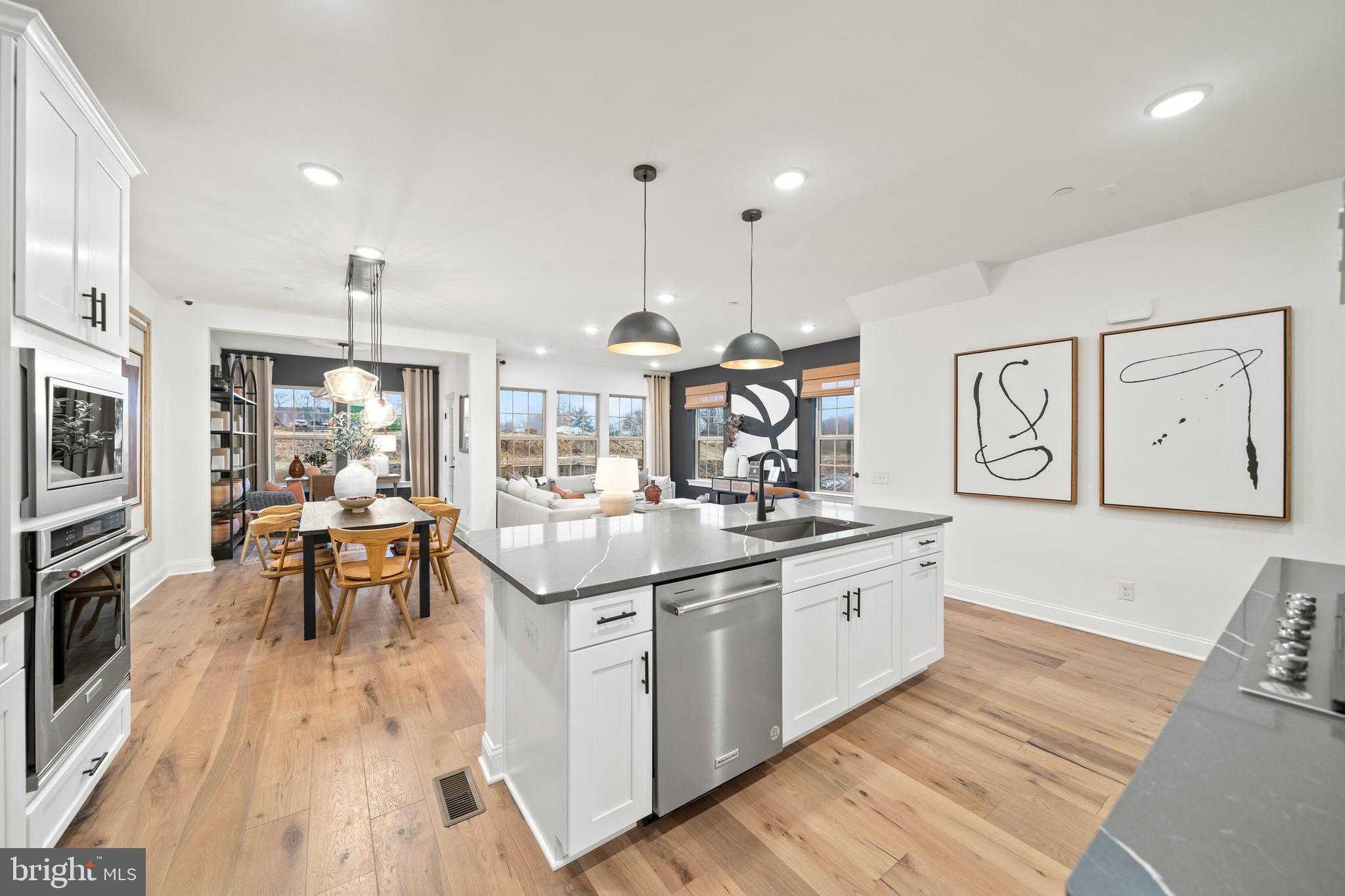 124 S Buck Tavern Way photo 5