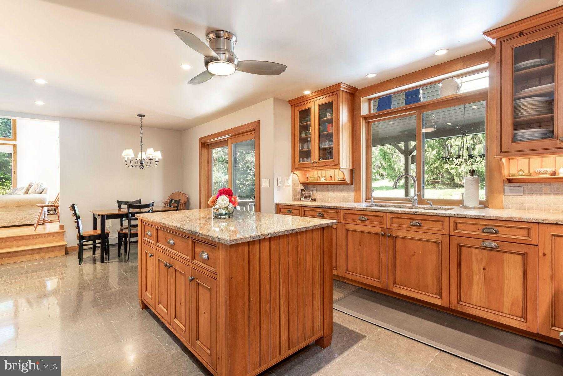 2511 Hickory Ln photo 13