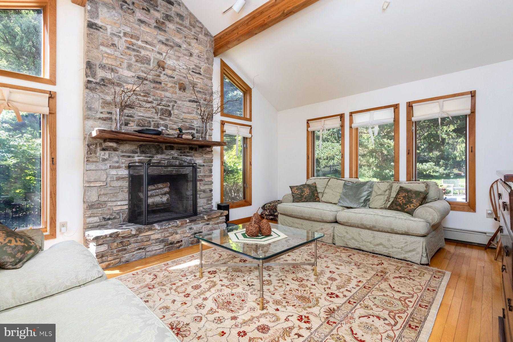 2511 Hickory Ln photo 9