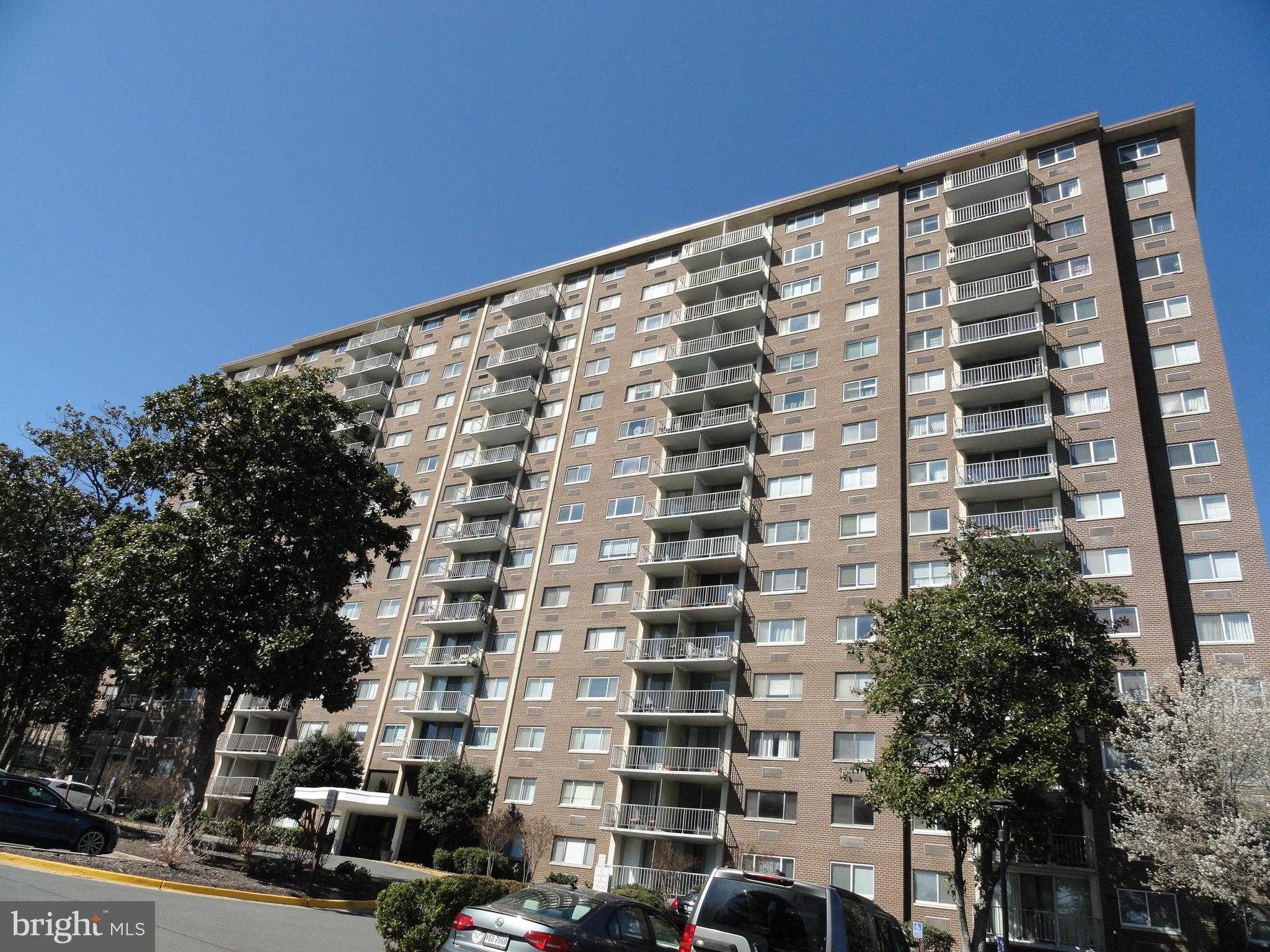 2059 Huntington Ave Apt 908