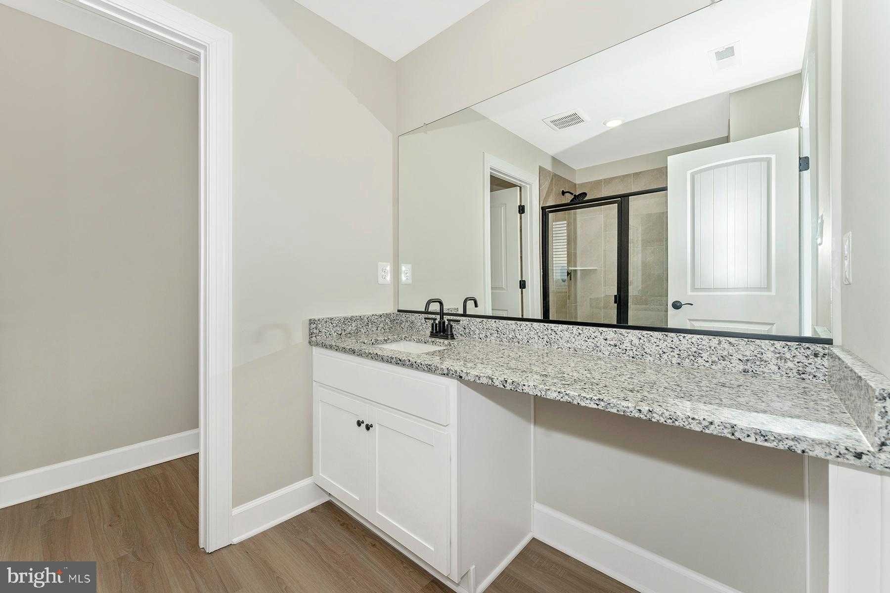 504 Iverson Rd photo 22