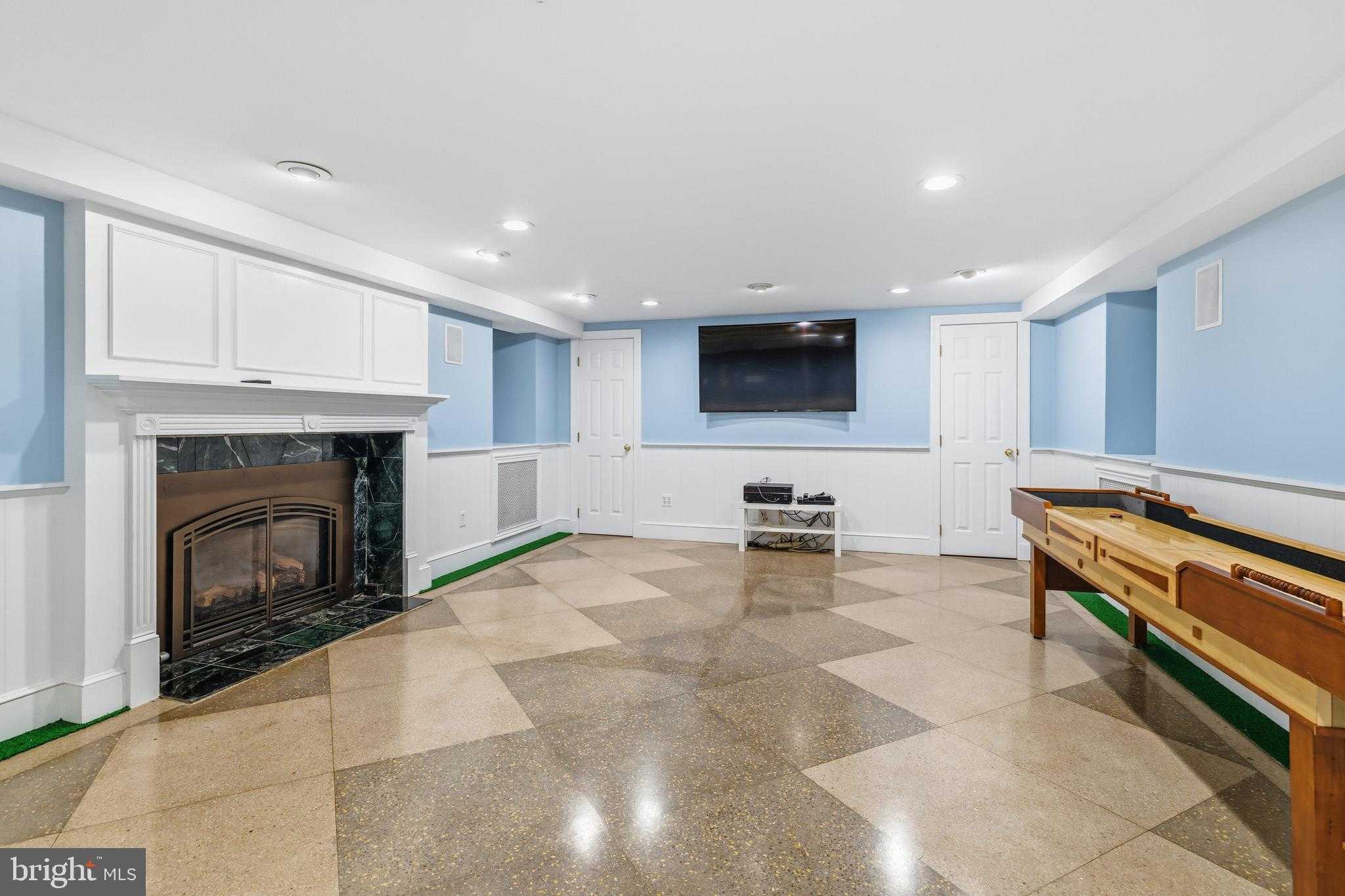 107 E Mill Rd photo 77