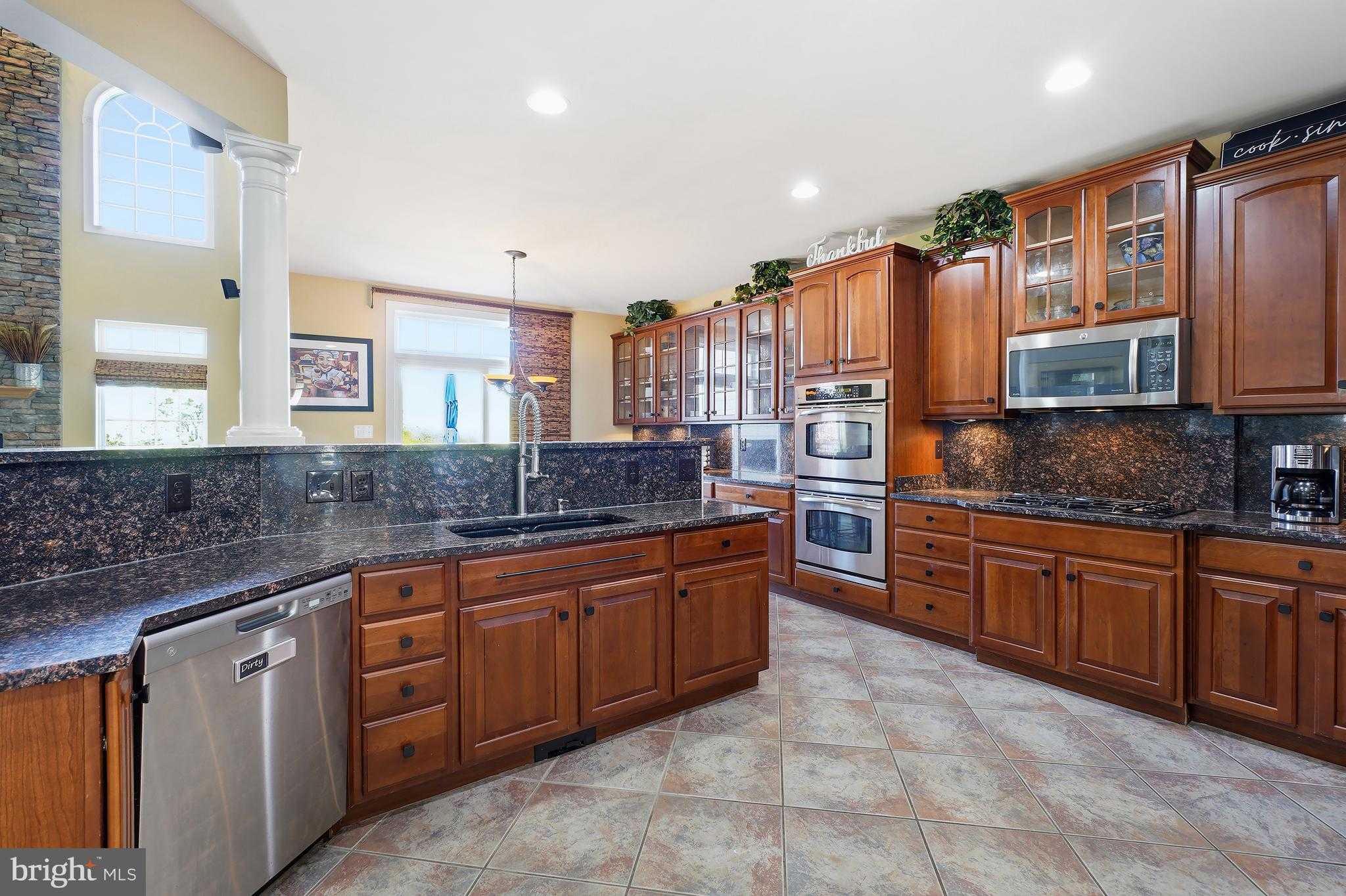 3908 Shawfield Ln photo 7