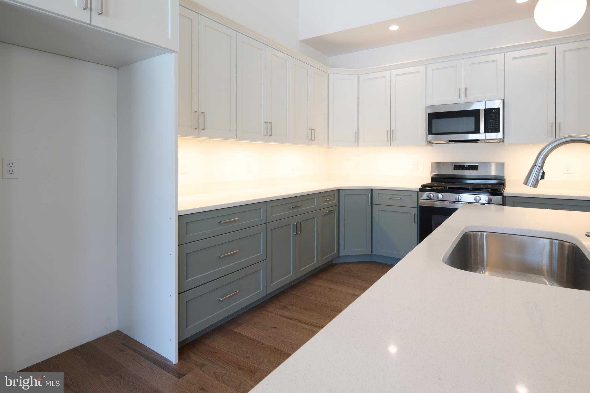 187 Heirloom Dr photo 14