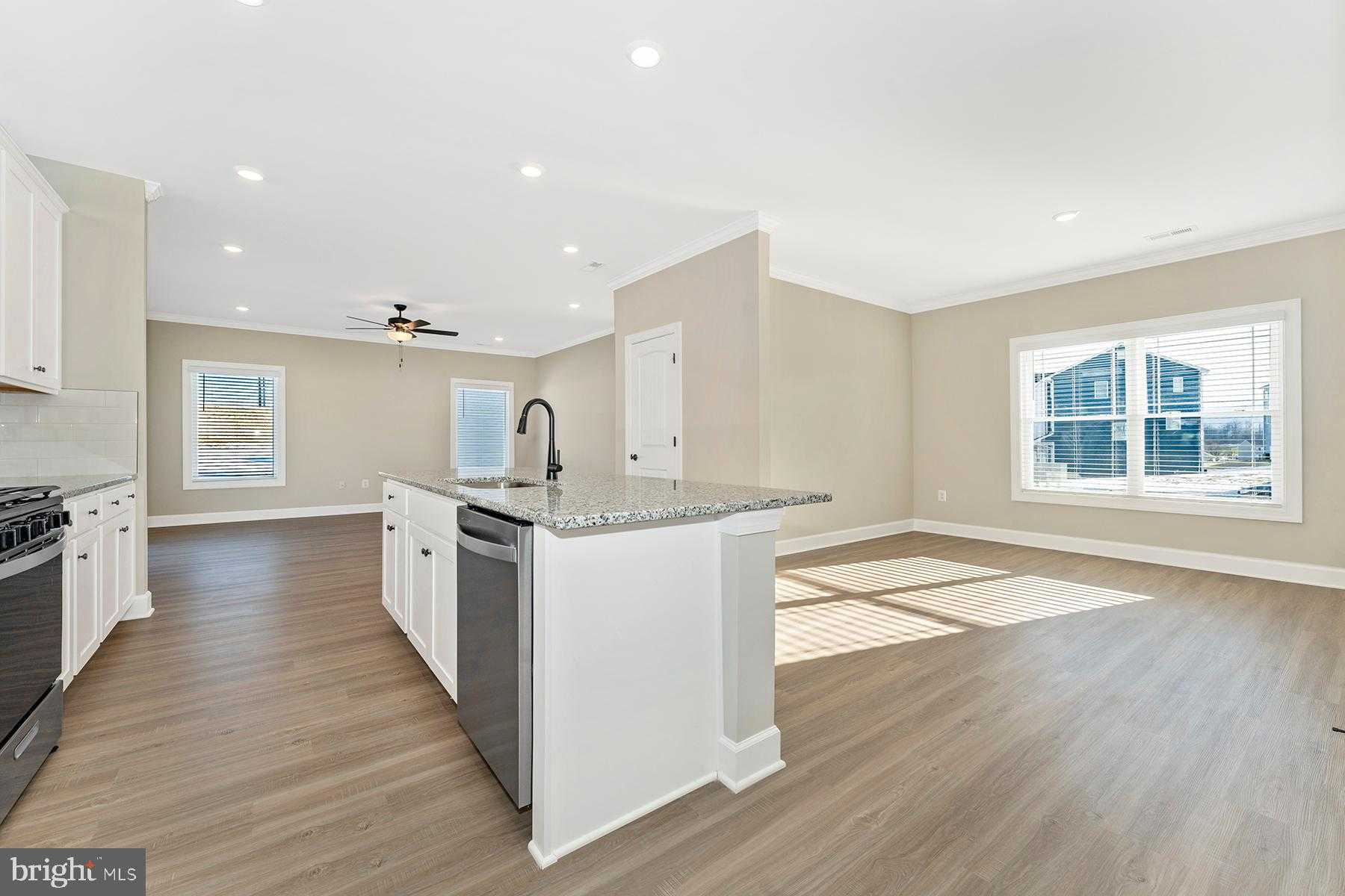 512 Abigail Ave photo 13