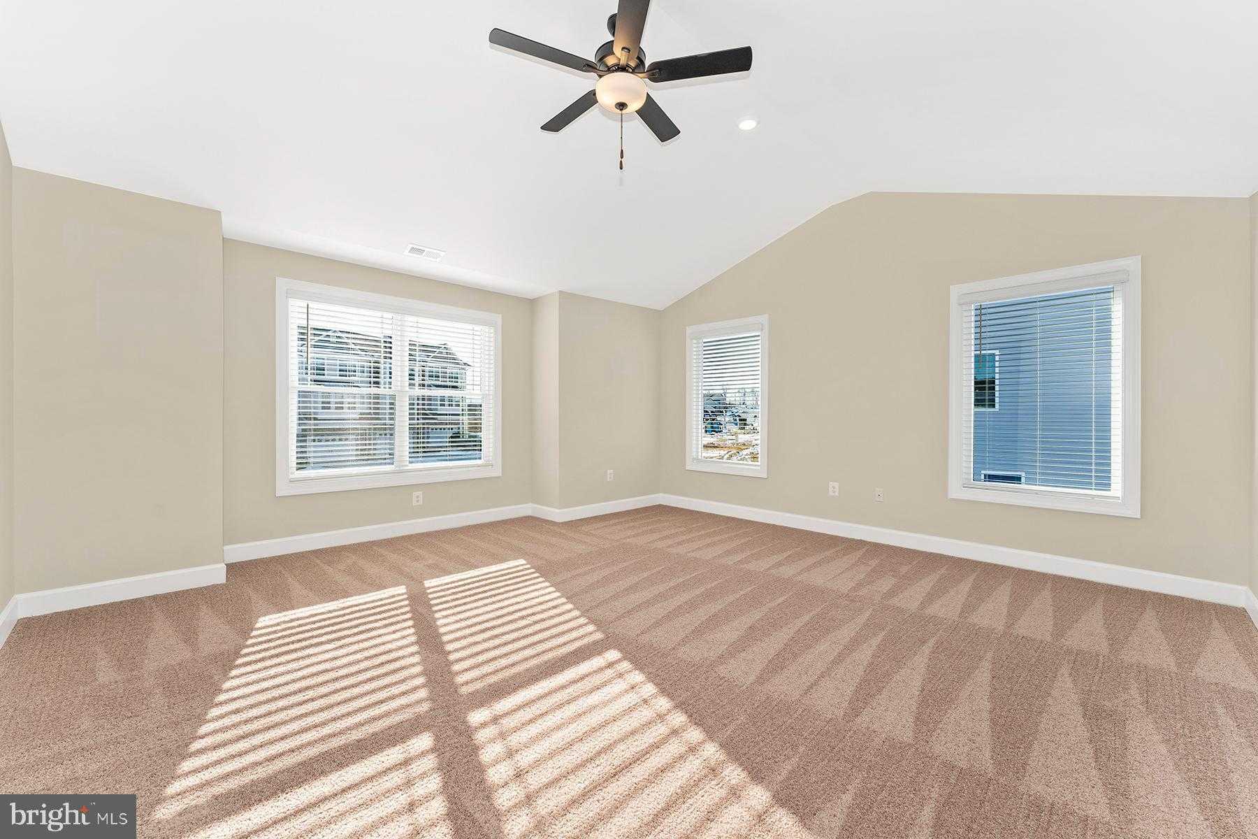 512 Abigail Ave photo 16