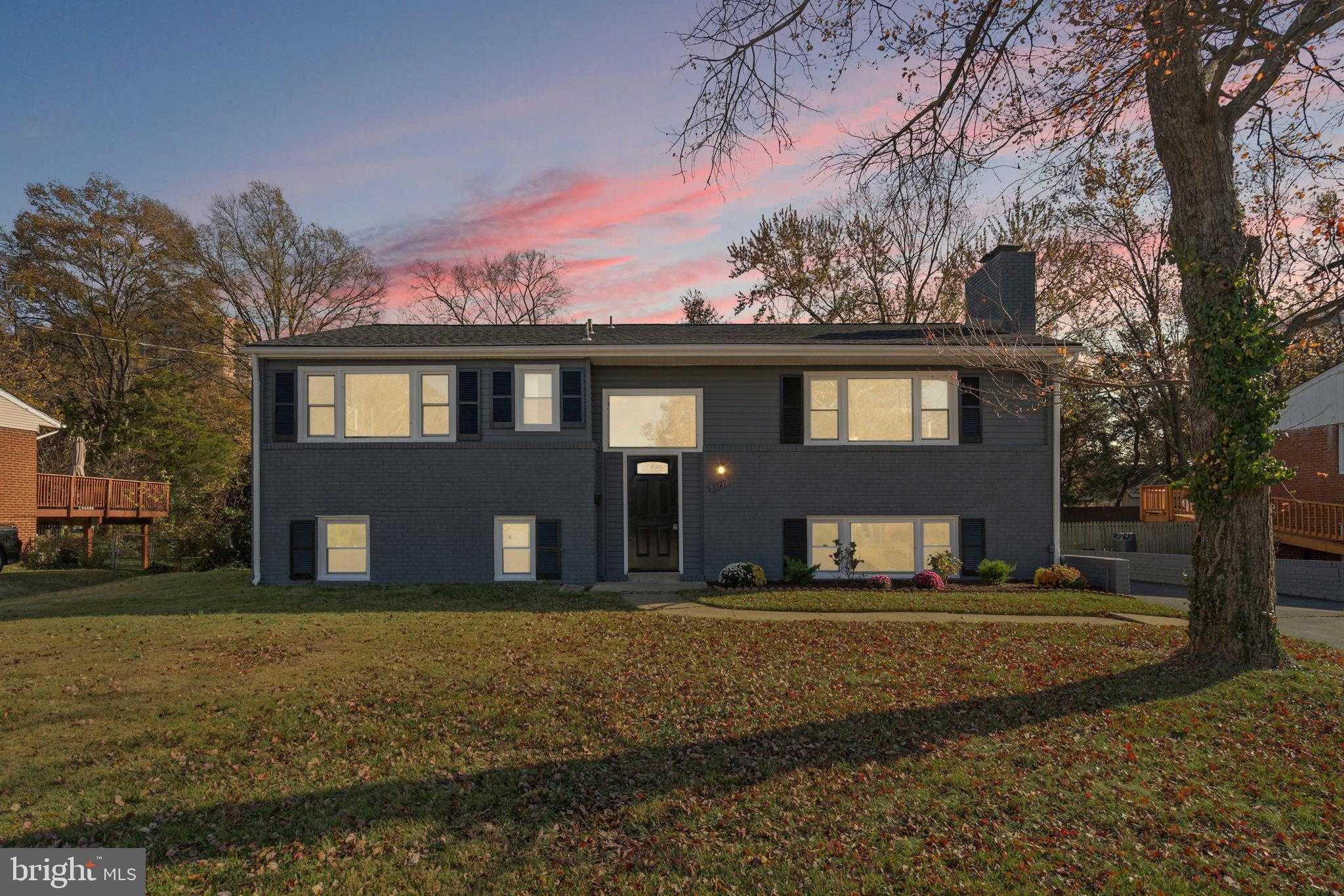 5527 Bouffant Blvd