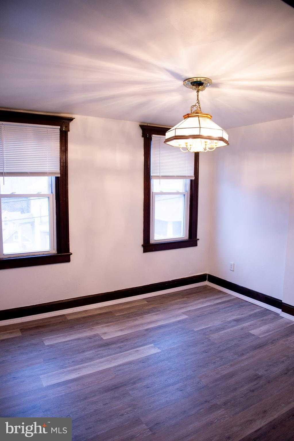 449 Baltimore Ave photo 14