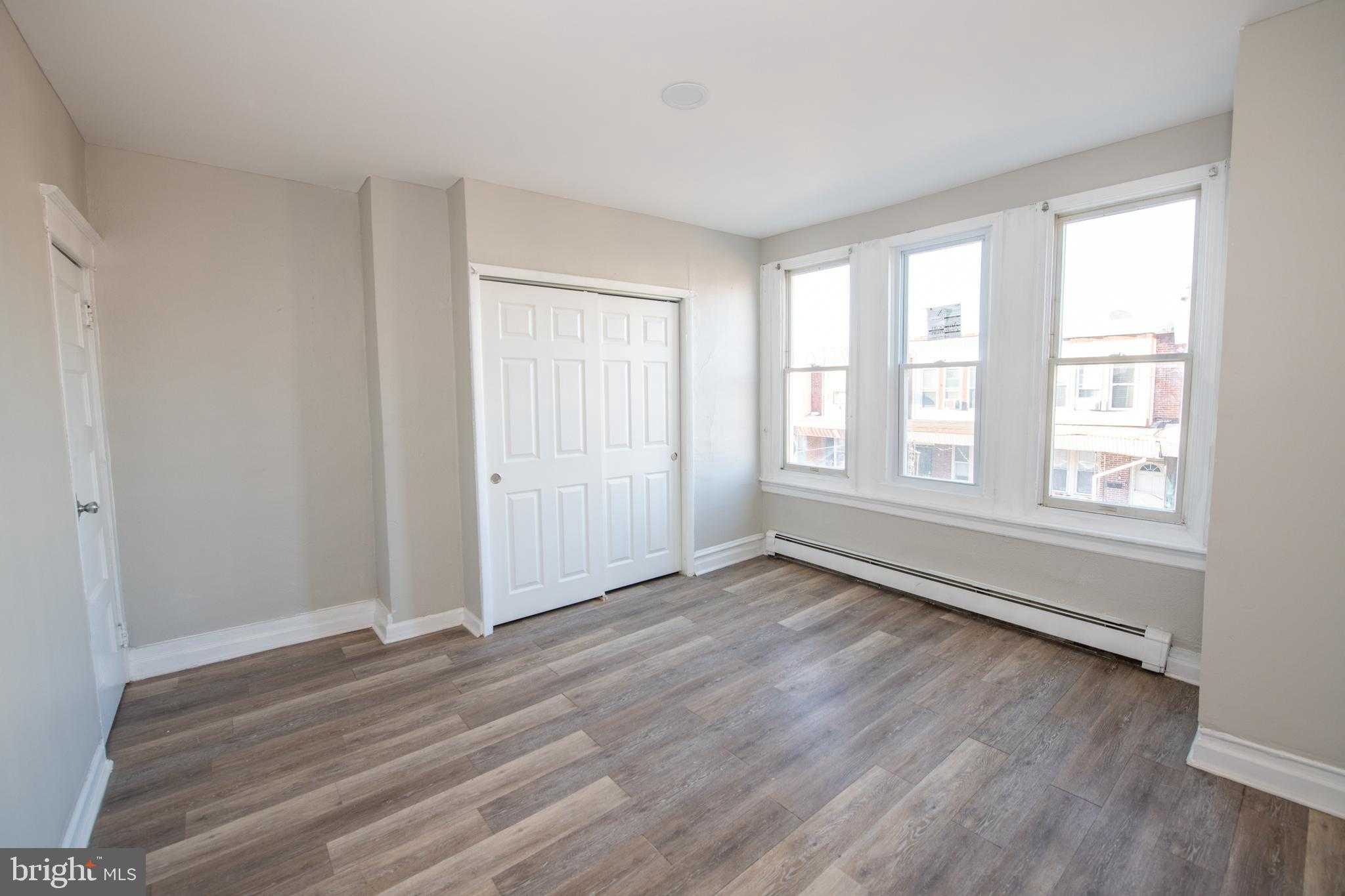 2047 Albright St photo 10