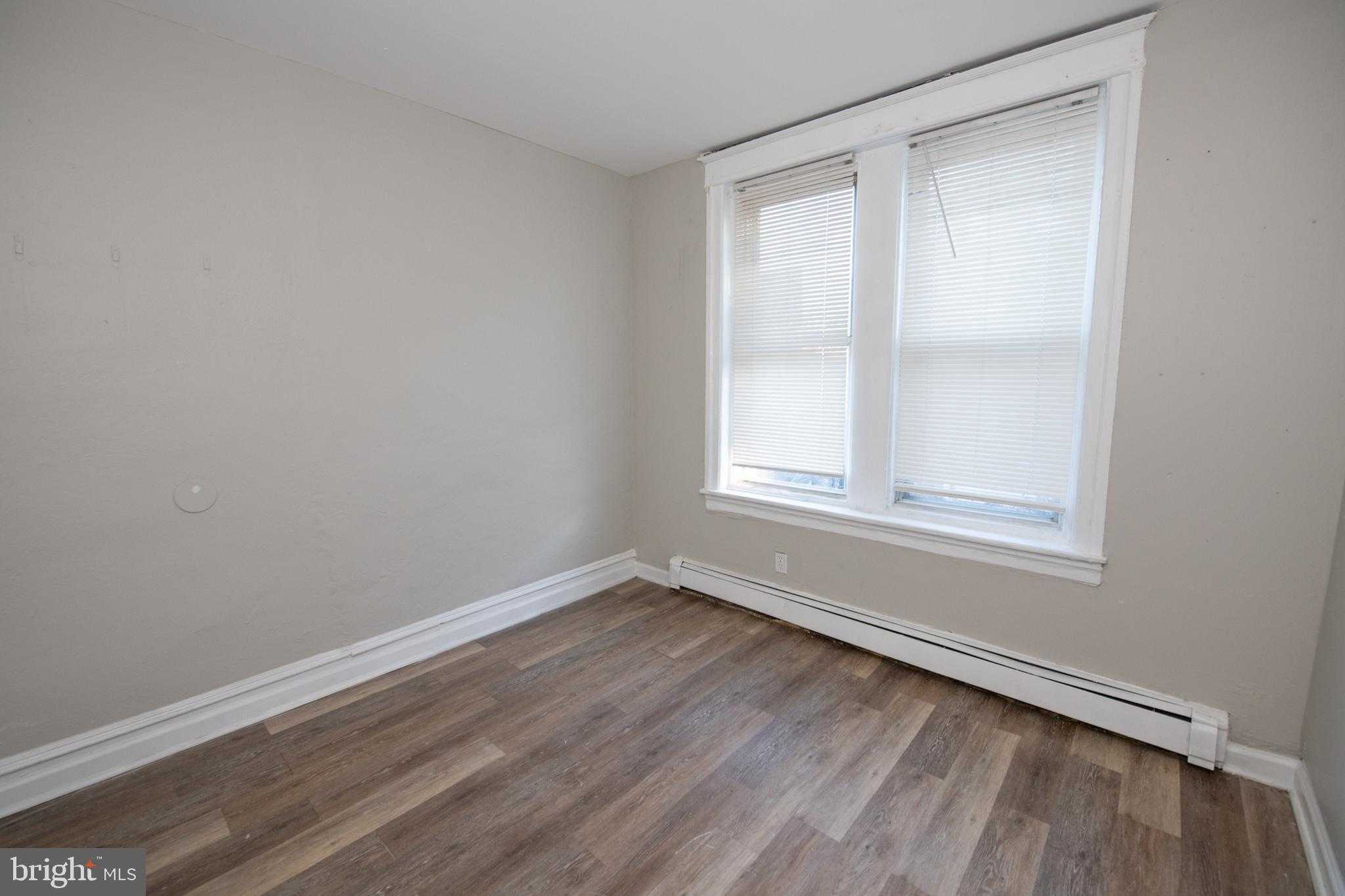 2047 Albright St photo 12