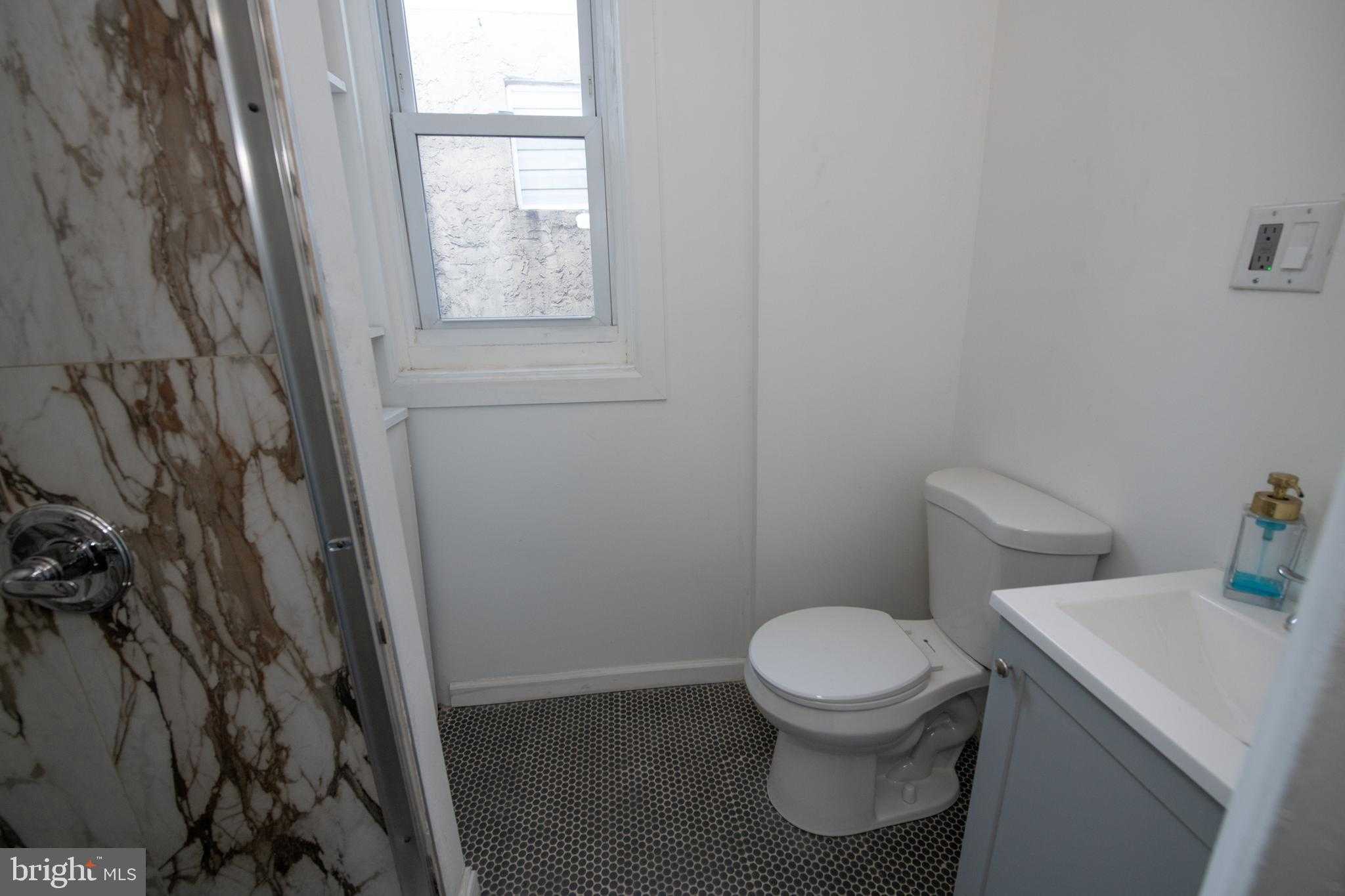 2047 Albright St photo 16