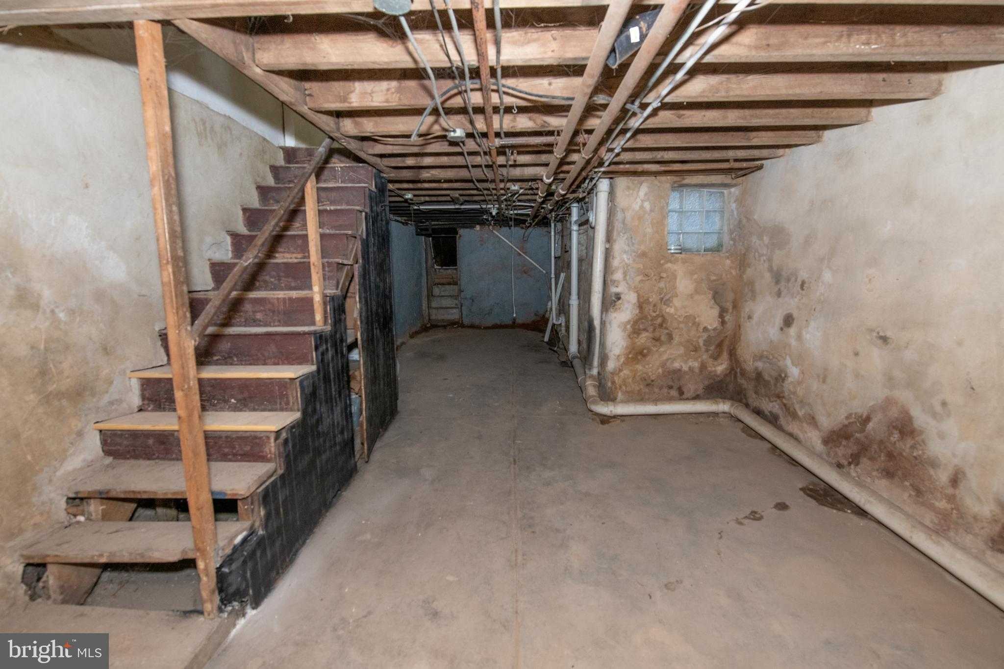 2047 Albright St photo 18
