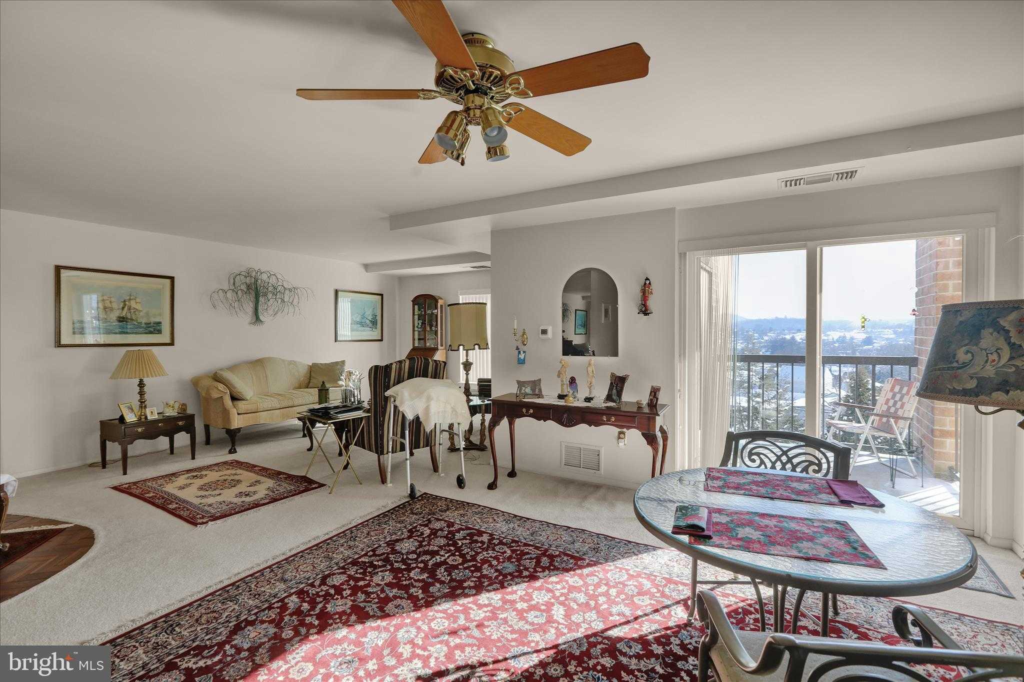 1375 Pershing Blvd Apt 201 photo 3
