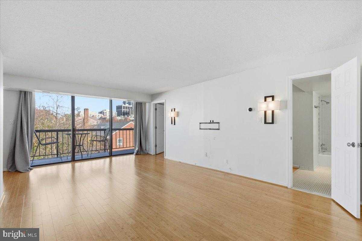 1401 N Rhodes St Apt 503