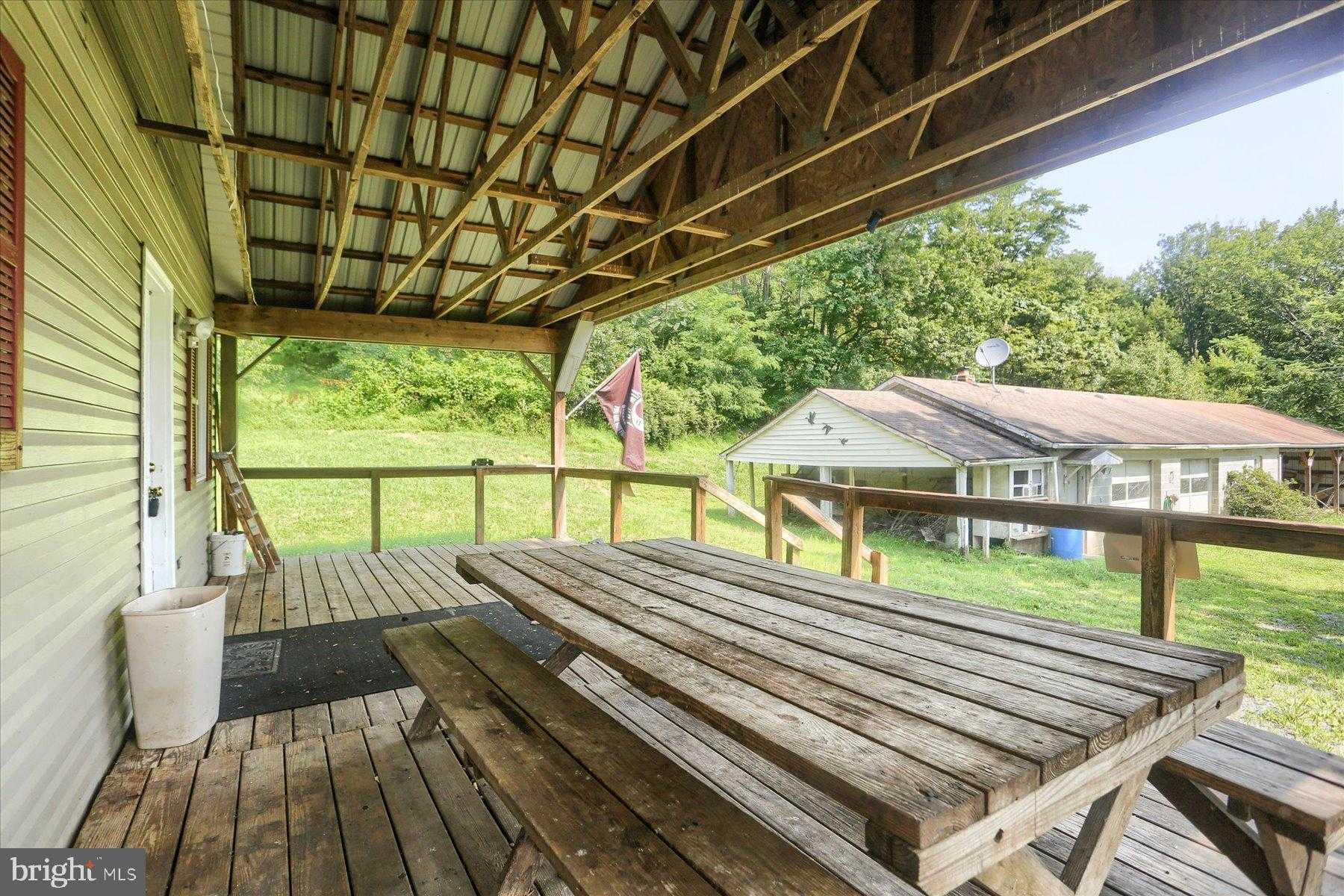 241 Tobias Dr photo 23