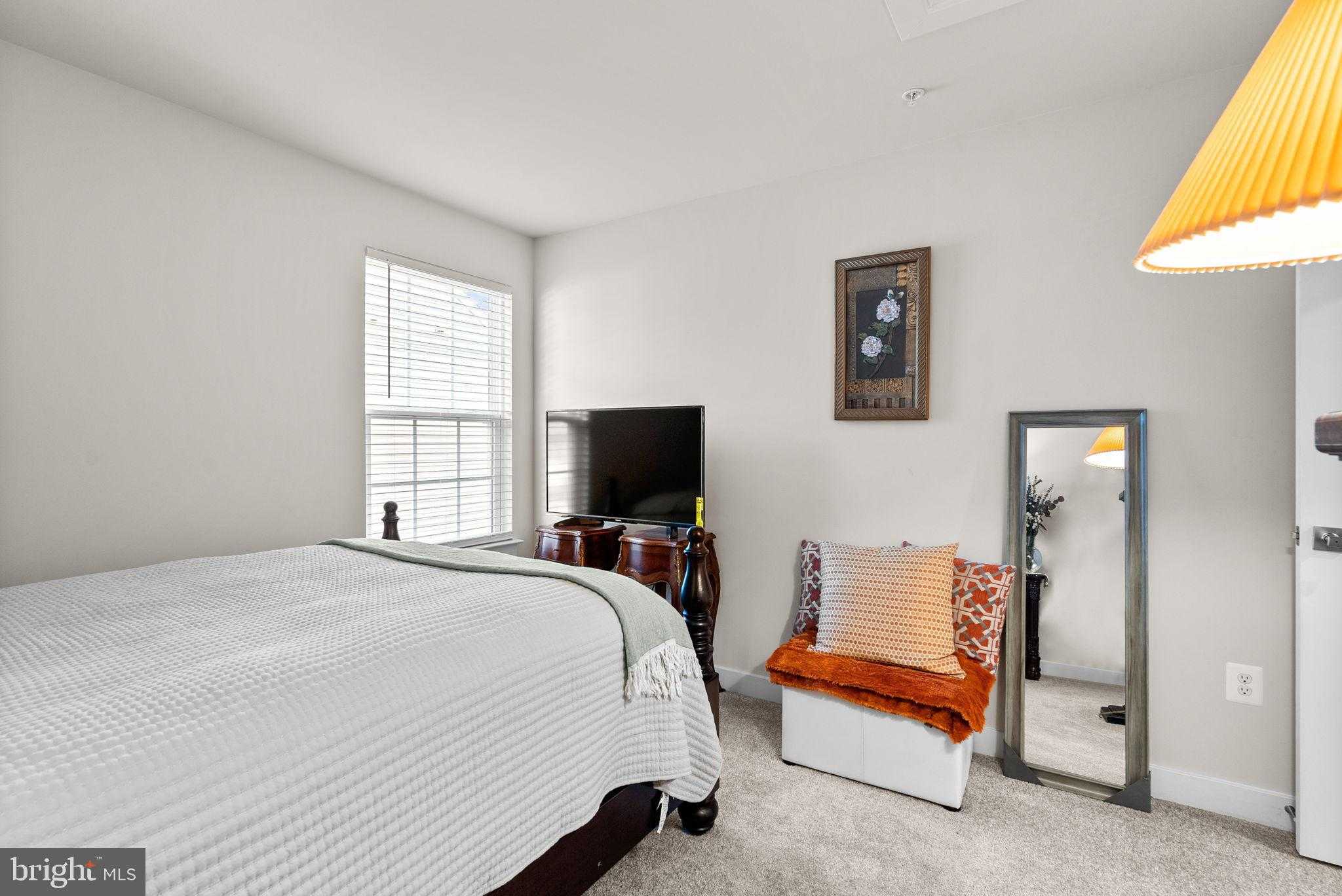 15542 Twin River Cir photo 32