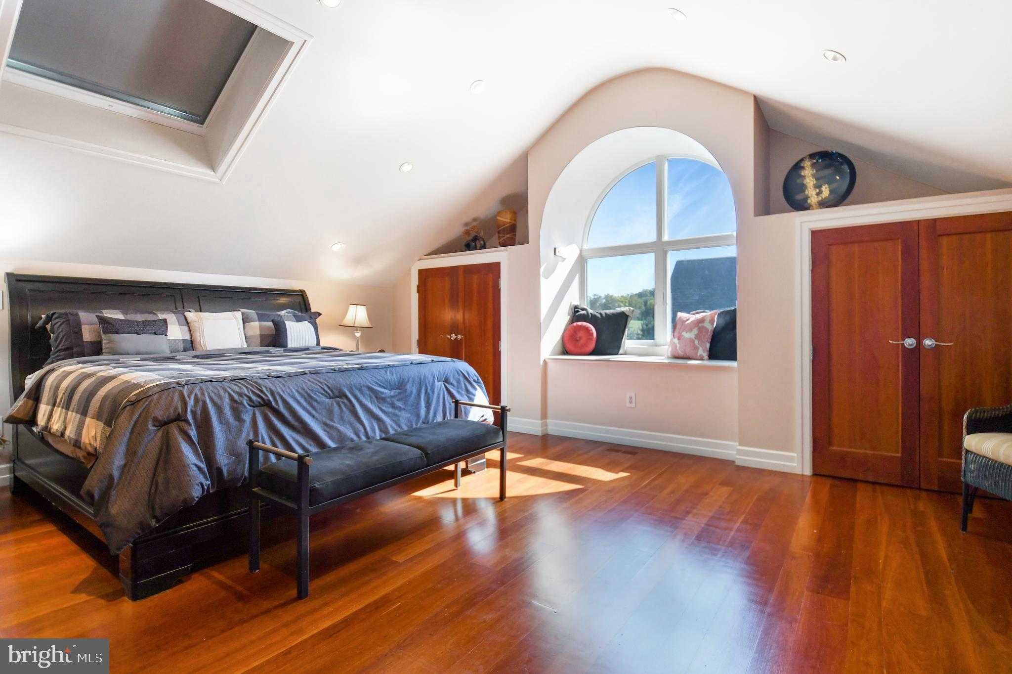 1402 Thurston Rd photo 33