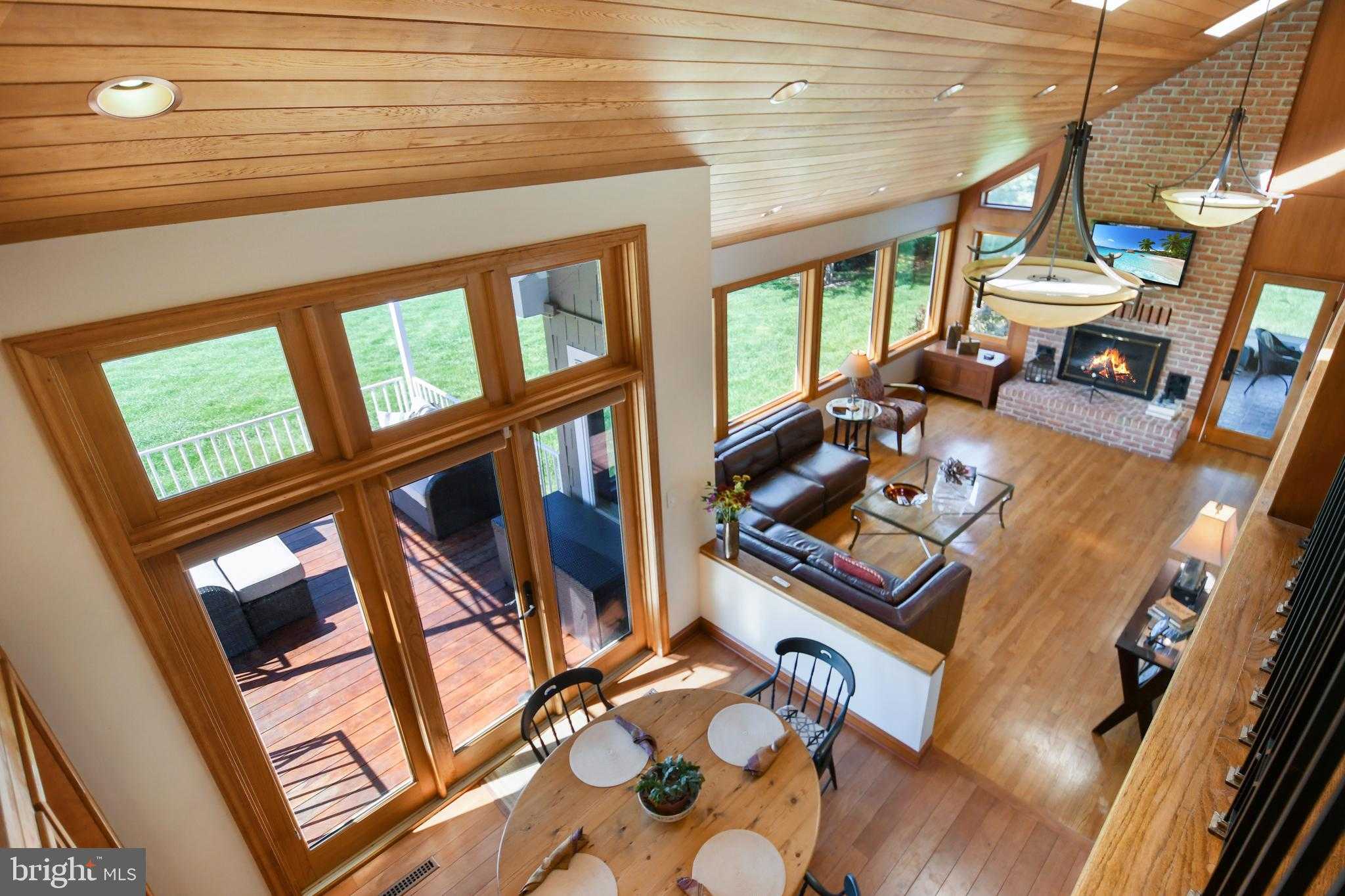 1402 Thurston Rd photo 39